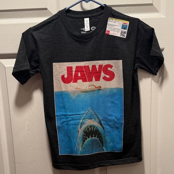 Universal Black Jaws Graphic Tee - Picture 1 of 3